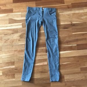 Freddy’s legging pants